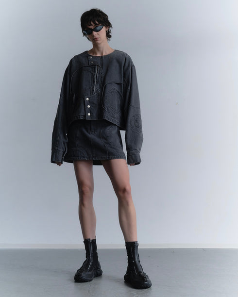 CIRCLE CUT-OUT MINI SKIRT -BLACK-